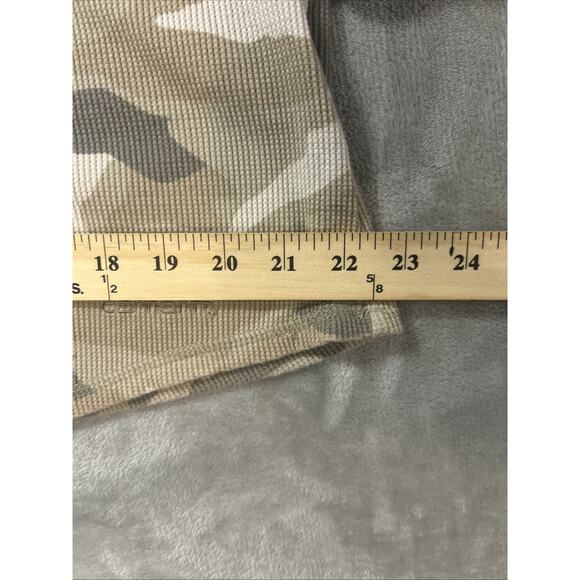 Carhartt Women’s Hayward Camo Long Sleeve Henley Thermal T-Shirt Size XL - Picture 11 of 15